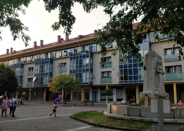 Piso Plaza 10 דירה